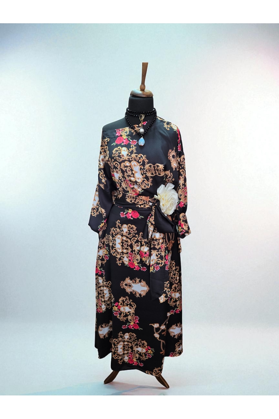 комплет Black Renaissance од 100% сатен вискоза