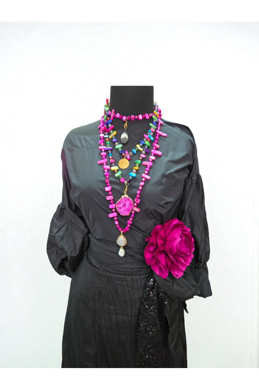 Комплет од Тафта Свила-Black Rose