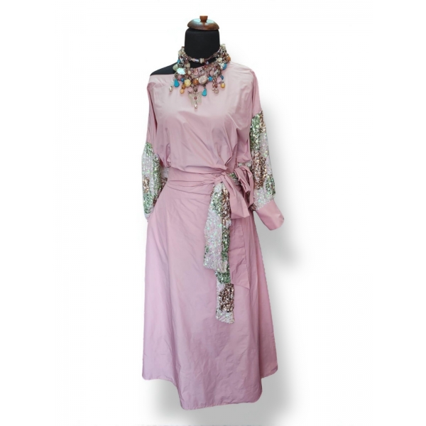 Розов тафта свилен комплет со пайети